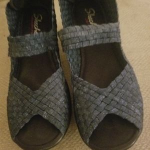 Womens Stretch Weave Sketchers Shoes